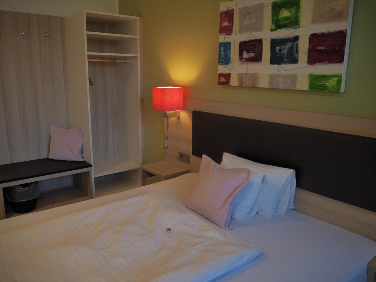 Hotel „Zur Linde“ 에힌겐 외부 사진