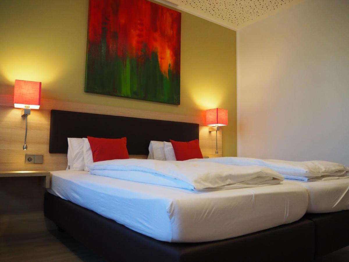 Hotel „Zur Linde“ 에힌겐 외부 사진
